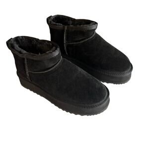 Suede Boots Winter Booties Black Multiple Sizes New in Box